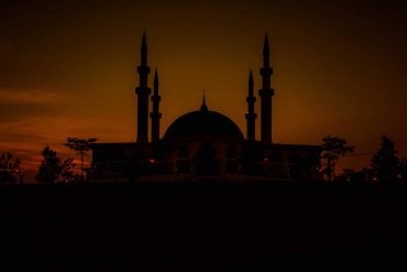 Arti, Makna, dan Hikmah Tradisi Maulid Nabi