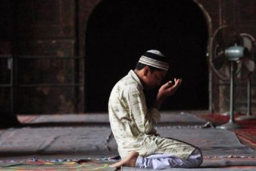 adab mendengar adzan