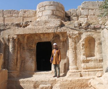 kisah ashabul kahf (source flickr)