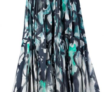 Kamu Penyuka Pakaian Bermotif, Ikuti Tips Memilih 3 Motif Ini