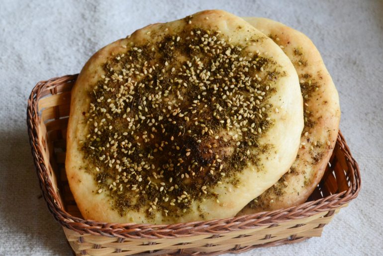 Zaatar Manakish, Pizza Ala Timur Tengah yang Bikin Nagih Zaatar Manakish, Pizza Ala Timur Tengah yang Bikin Nagih