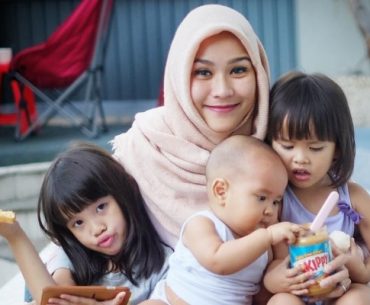 Tak Perlu Malu Dengan Status Ibu Rumah Tangga