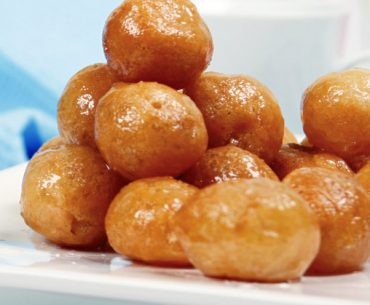 Sama-Sama Digoreng, Zalabia dan Awamat Apa Bedanya?