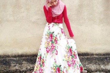 6 Trik Cantik dengan Rok Floral