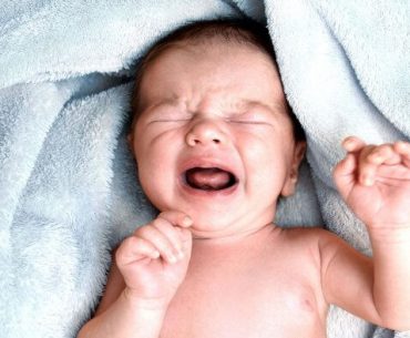 Jangan Panik, Ini 9 Makna Tangisan Bayi