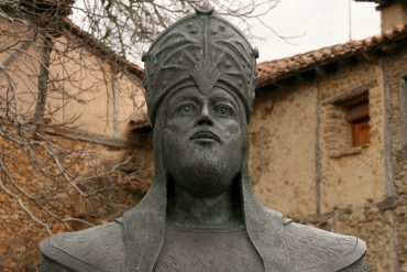 Mengenal Sosok Al Hajib Al Manzor