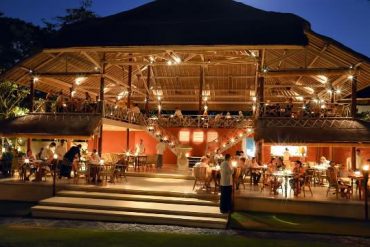 10 Restoran Terbaik Di Seminyak, Bali
