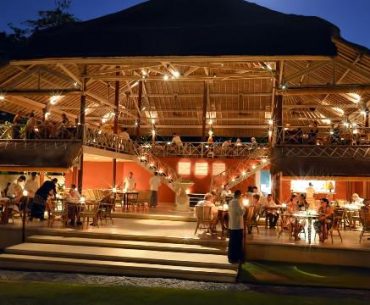 10 Restoran Terbaik Di Seminyak, Bali 10 Restoran Terbaik Di Seminyak, Bali