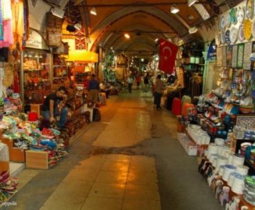 Tempat Terbaik Membeli Souvenir di Istanbul Tempat Terbaik Membeli Souvenir di Istanbul