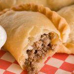 Sambousek, Pie Mini Isi Daging ala Timur Tengah