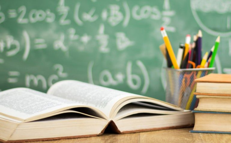 keutamaan menuntut ilmu