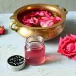 7 Langkah Mudah Membuat Air Mawar. Coba Deh!