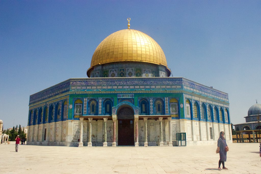 Terkuak, Ini Alasan Masjid Al Aqsa Jadi Kiblat Umat Islam - Umroh.com