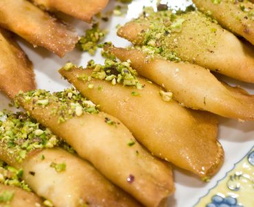 Manis Gurih Atayef, Dessert Favorit dari Timur Tengah Manis Gurih Atayef, Dessert Favorit dari Timur Tengah