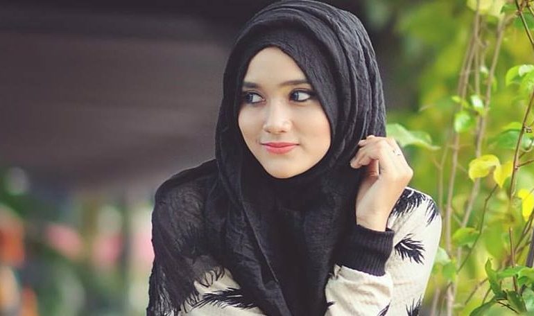 Dibalik Indahnya Wanita Dalam Penciptaannya