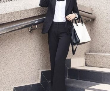 Tampil Formal di Kantor dengan 7 Fashion Item Ini Tampil Formal di Kantor dengan 7 Fashion Item Ini