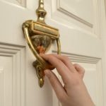 9 Adab Bertamu Menurut Islam