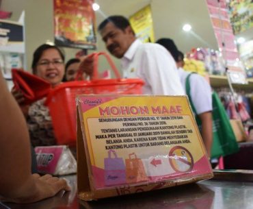Jangan Kaget. Kini ke Bali Wajib Bawa Kantong Belanja Sendiri