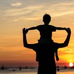 Ayah, Lakukan 5 Kegiatan Ini untuk Membangun Hubungan dengan Anak