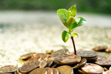 Bersedekahlah Kalian Agar Tidak Menyesal