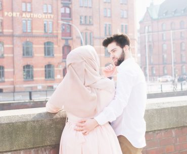 Istri Ibarat Sahabat Bagi Suami