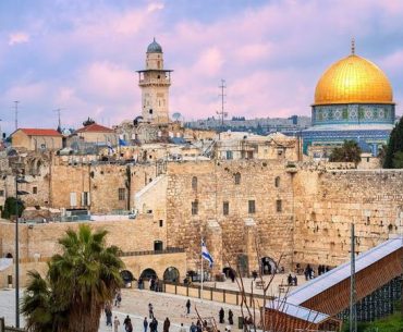 Tempat Terbaik untuk Belajar Bahasa Arab di Tepi Barat