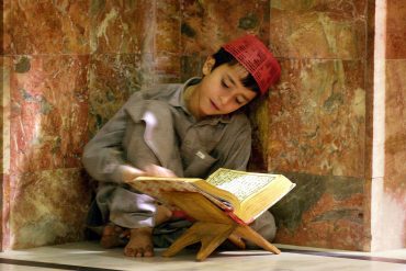 3 Langkah Meneladani Nabi Ibrahim dalam Mendidik Anak Sholeh