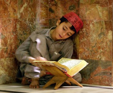 3 Langkah Meneladani Nabi Ibrahim dalam Mendidik Anak Sholeh