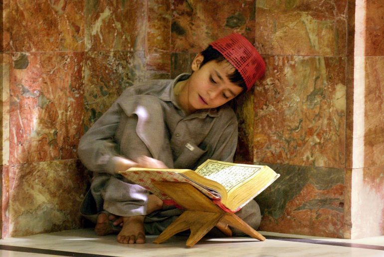 3 Langkah Meneladani Nabi Ibrahim dalam Mendidik Anak Sholeh