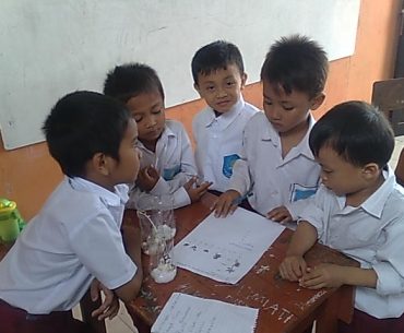 Ingin Membangun Karakter Positif Anak? Lakukan 4 Hal Ini Ingin Membangun Karakter Positif Anak? Lakukan 4 Hal Ini