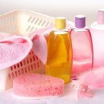 Selain untuk Bayi, Ini 7 Kegunaan Lain Baby Oil