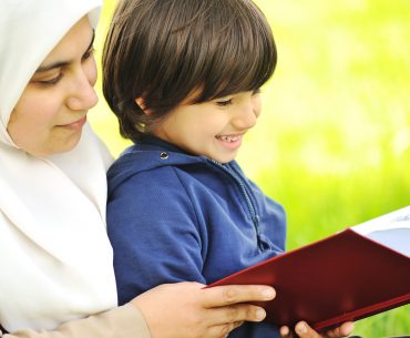 Bacakan Cerita pada Anak Lebih Sering. Ini 7 Manfaat Storytelling