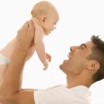 Jalin Kedekatan Ayah dan Anak dengan 5 Cara Ini