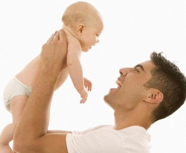 Jalin Kedekatan Ayah dan Anak dengan 5 Cara Ini