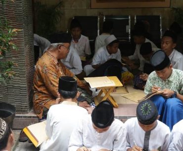 Obat Hati : Berdzikir dan Berkumpul Orang Saleh