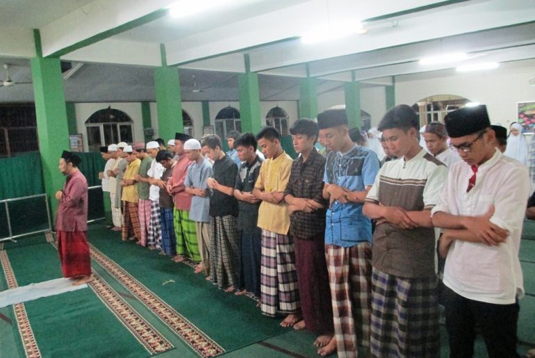 Pahala 27 Derajat untuk Shalat Berjamaah, Apa Maksudnya?