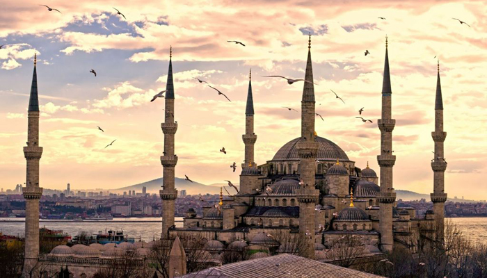 Melihat Kembali Keagungan Peradaban Islam Melihat Kembali Keagungan Peradaban Islam