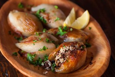 Bawang Bombay Berisi, Hidangan Khas Lebanon yang Jadi Favorit Warganya