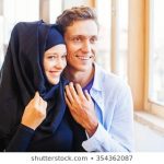 5 Cara Mengatasi Perbedaan dengan Pasangan