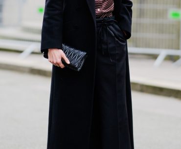 Elegan dan Berkelas, Contek 6 Padu Padan Ala Wanita Paris Ini Elegan dan Berkelas, Contek 6 Padu Padan Ala Wanita Paris Ini