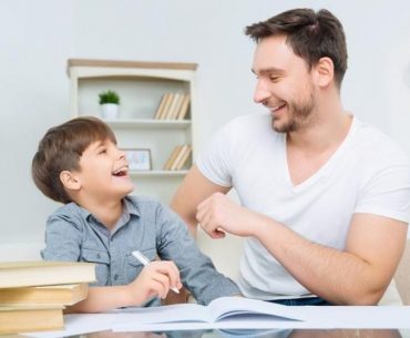 Para Orang Tua, Ketahuilah Efek Pujian & Celaan ke Anak Para Orang Tua, Ketahuilah Efek Pujian & Celaan ke Anak