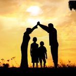6 Cara Orang Tua Muslim Mendidik Anak. Sudahkah Anda Lakukan?