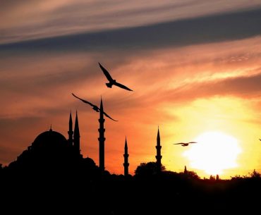 Ingin Anak Dapat Bangun Subuh? Lakukan Tips Berikut Ingin Membuat Anak Dapat Bangun Subuh? Lakukan Tips Berikut