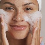 Penting bagi Kesehatan Kulitmu, Hindari 5 Hal Ini Saat Mencuci Wajah