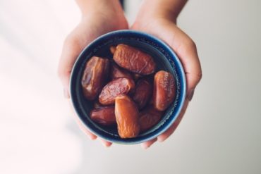 6 Manfaat Mengkonsumsi Kurma Saat Buka Puasa