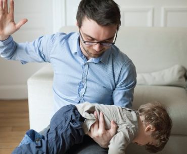 6 Cara Mendidik Anak Tanpa Memukul