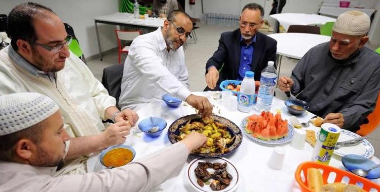 Inilah Pola Makan Sehat Ketika Berpuasa