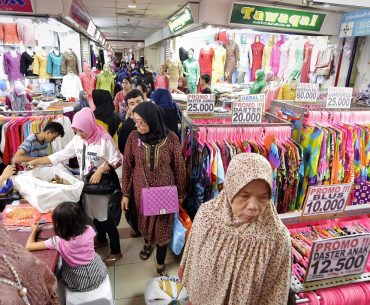 Tak Perlu Beli Baju Baru, Ini 4 Trik Agar Tetap Tampil Menawan di Hari Lebaran Tak Perlu Beli Baju Baru, Ini 4 Trik Agar Tetap Tampil Menawan di Hari Lebaran
