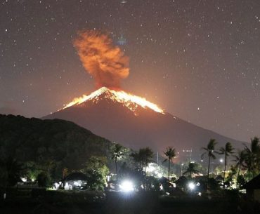 Gunung Agung Meletus, Para Ilmuwan Berharap Bisa Meletus Lebih Besar. Ini Alasannya Gunung Agung Meletus, Para Ilmuwan Berharap Bisa Meletus Lebih Besar. Ini Alasannya