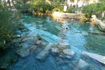 Pamukkale dan Kolam Cleopatra, Spot Wisata Alam di Turki yang Wajib Dikunjungi